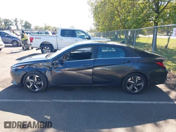 ✅ 2022 Hyundai Elantra Limited • VIN: 5NPLP4AG8NH073512 • Лот: 43352562. Опубликован ранее на IAAI с пробегом 90 696 миль. Бесплатный доступ к архиву аукционных продаж из США и подробный отчёт об истории автомобиля на DreamBid. Изображение 14.