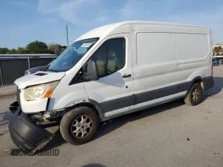 ✅ 2015 Ford Transit Cargo • VIN: 1FTNE2CM4FKA02929 • Lot: 70396445. Wystawiony na Copart z przebiegiem 206 602 mil. Bezpłatny archiwum sprzedaży aukcyjnych z USA i szczegółowy raport historii pojazdu na DreamBid. Zdjęcie 1.