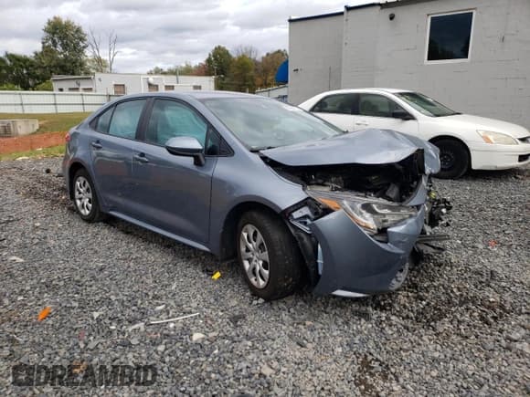 ✅ 2022 Toyota Corolla LE • VIN: 5YFEPMAE4NP367399 • Lot: 87096715. Listed on Copart with Not provided. Free auction sales archive from the USA and detailed vehicle history report at DreamBid. Image 4.