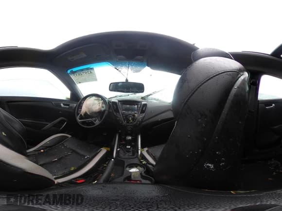 ✅ 2013 Hyundai Veloster Turbo • VIN: KMHTC6AE8DU096682 • Lot: 42974837. Wystawiony na IAAI z przebiegiem 77 365 mil. Bezpłatny archiwum sprzedaży aukcyjnych z USA i szczegółowy raport historii pojazdu na DreamBid. Zdjęcie 17.