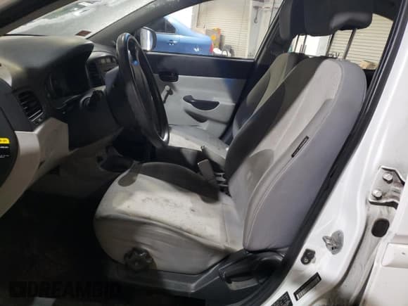 ✅ 2011 Hyundai Accent GLS • VIN: KMHCN4AC3BU544837 • Лот: 45375985. Опубликован ранее на Copart с пробегом Не указан. Бесплатный доступ к архиву аукционных продаж из США и подробный отчёт об истории автомобиля на DreamBid. Изображение 7.