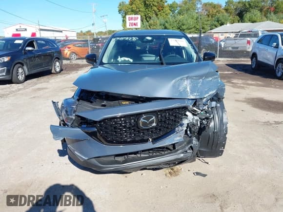 ✅ 2025 Mazda CX-5 S Preferred • VIN: JM3KFBCM7S0605984 • Lot: 43489008. Listed on IAAI with 3,707 mi. Free auction sales archive from the USA and detailed vehicle history report at DreamBid. Image 11.