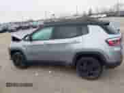 2020 Jeep Compass Latitude z VIN 3C4NJDBB5LT229144, wystawiony jako IAAI lot #41448885 z przebiegiem 53 534 mil mil oraz . Historia ofert i sprzedaży dostępna na DreamBid. Obrazek 14.