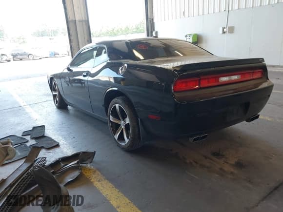 ✅ 2014 Dodge Challenger R/T 100th Anniversary Appearance • VIN: 2C3CDYBT4EH281993 • Lot: 42687365. Listed on IAAI with 86,928 mi. Free auction sales archive from the USA and detailed vehicle history report at DreamBid. Image 3.