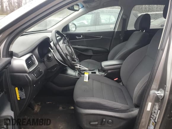 ✅ 2016 Kia Sorento LX • VIN: 5XYPGDA36GG083691 • Лот: 90817995. Опубликован ранее на Copart с пробегом 170 067 миль. Бесплатный доступ к архиву аукционных продаж из США и подробный отчёт об истории автомобиля на DreamBid. Изображение 7.