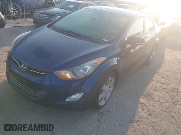 ✅ 2013 Hyundai Elantra Limited • VIN: KMHDH4AE1DU671702 • Лот: 42950355. Опубликован ранее на IAAI с пробегом 170 600 миль. Бесплатный доступ к архиву аукционных продаж из США и подробный отчёт об истории автомобиля на DreamBid. Изображение 2.