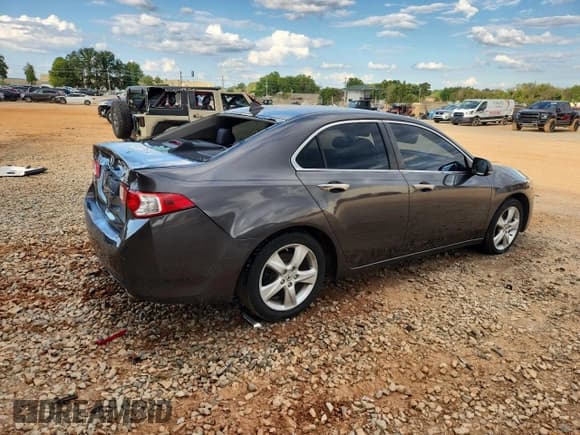 ✅ 2010 Acura TSX • VIN: JH4CU2F64AC038886 • Lot: 83999725. Listed on Copart with 156,618 mi. Free auction sales archive from the USA and detailed vehicle history report at DreamBid. Image 3.