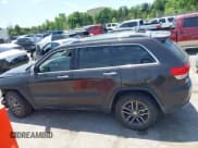 ✅ 2017 Jeep Grand Cherokee Limited • VIN: 1C4RJEBG5HC685599 • Lot: 42505435. Wystawiony na IAAI z przebiegiem 269 496 mil. Bezpłatny archiwum sprzedaży aukcyjnych z USA i szczegółowy raport historii pojazdu na DreamBid. Zdjęcie 14.