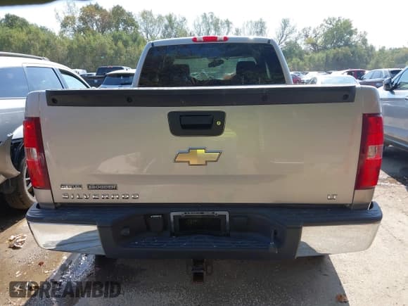 ✅ 2007 Chevrolet Silverado 1500 LTZ • VIN: 2GCEC190371708912 • Lot: 43456609. Listed on IAAI with 145,468 mi. Free auction sales archive from the USA and detailed vehicle history report at DreamBid. Image 16.