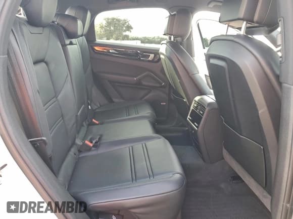 ✅ 2022 Porsche Cayenne • VIN: WP1BA2AY6NDA48543 • Lot: 93976205. Listed on Copart with 41,355 mi. Free auction sales archive from the USA and detailed vehicle history report at DreamBid. Image 11.