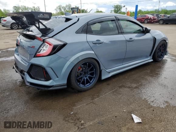 ✅ 2019 Honda Civic Type R Touring • VIN: SHHFK8G7XKU206080 • Lot: 54005174. Wystawiony na Copart z przebiegiem 40 665 mil. Bezpłatny archiwum sprzedaży aukcyjnych z USA i szczegółowy raport historii pojazdu na DreamBid. Zdjęcie 3.