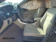 ✅ 2016 Honda Accord EX • VIN: 1HGCR2F00GA061960 • Лот: 81572585. Опубликован ранее на Copart с пробегом 111 856 миль. Бесплатный доступ к архиву аукционных продаж из США и подробный отчёт об истории автомобиля на DreamBid. Изображение 7.