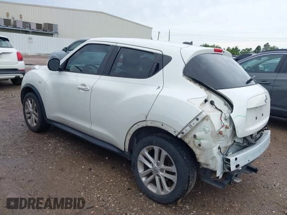 ✅ 2014 Nissan Juke S • VIN: JN8AF5MR5ET360092 • Lot: 42369134. Listed on IAAI with 176,905 mi. Free auction sales archive from the USA and detailed vehicle history report at DreamBid. Image 3.