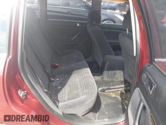 ✅ 2004 Volkswagen Passat GLS • VIN: WVWVD63B74E016697 • Lot: 43001191. Listed on IAAI with Not provided. Free auction sales archive from the USA and detailed vehicle history report at DreamBid. Image 8.