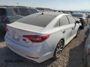 ✅ 2015 Hyundai Sonata Sport • VIN: 5NPE34AB6FH257051 • Lot: 59429005. Wystawiony na Copart z przebiegiem 77 654 mil. Bezpłatny archiwum sprzedaży aukcyjnych z USA i szczegółowy raport historii pojazdu na DreamBid. Zdjęcie 3.