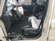 ✅ 2017 Jeep Wrangler Unlimited Sahara • VIN: 1C4BJWEG6HL706317 • Lot: 90548435. Wystawiony na Copart z przebiegiem Nie podano. Bezpłatny archiwum sprzedaży aukcyjnych z USA i szczegółowy raport historii pojazdu na DreamBid. Zdjęcie 7.