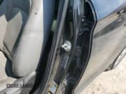 ✅ 2019 Hyundai Kona SE • VIN: KM8K12AA6KU266686 • Лот: 67202544. Опубликован ранее на Copart с пробегом 127 756 миль. Бесплатный доступ к архиву аукционных продаж из США и подробный отчёт об истории автомобиля на DreamBid. Изображение 13.