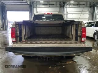✅ 2009 Dodge 1500 Laramie • VIN: 1D3HV13T49J529272 • Lot: 88689525. Wystawiony na Copart z przebiegiem 142 865 mil. Bezpłatny archiwum sprzedaży aukcyjnych z USA i szczegółowy raport historii pojazdu na DreamBid. Zdjęcie 6.