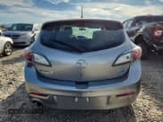 ✅ 2013 Mazda 3 i Grand Touring • VIN: JM1BL1M75D1840241 • Lot: 72094475. Wystawiony na Copart z przebiegiem 83 384 mil. Bezpłatny archiwum sprzedaży aukcyjnych z USA i szczegółowy raport historii pojazdu na DreamBid. Zdjęcie 6.