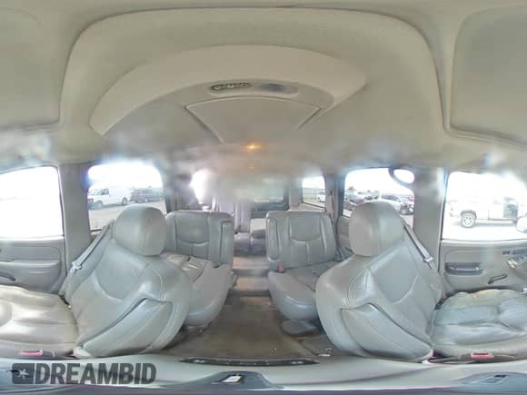 2006 Chevrolet Tahoe Z71 с VIN 1GNEC13T36R102591, выставлен на аукционе Copart как лот 68008185 с пробегом 215 986 миль миль и Списание • Salvage title. История ставок и продаж доступна на DreamBid. Изображение 16.