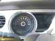 2014 Ford Mustang V6 с VIN 1ZVBP8EM9E5210585, выставлен на аукционе IAAI как лот 41815769 с пробегом Не указан миль и . История ставок и продаж доступна на DreamBid. Изображение 7.