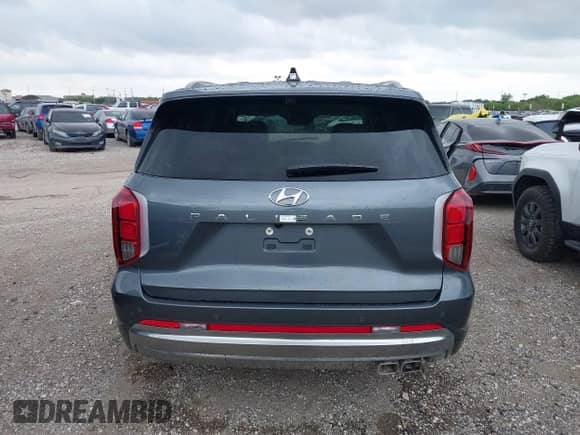 2025 Hyundai Palisade Calligraphy with VIN KM8R74GE9SU871398, listed as a IAAI auction lot 42696709 with 100 mi miles and . Bid and sale history available at DreamBid. Image 14.