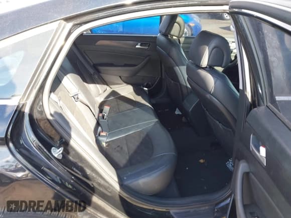 ✅ 2017 Hyundai Sonata Limited • VIN: 5NPE34AF3HH511255 • Lot: 43652931. Listed on IAAI with 173,831 mi. Free auction sales archive from the USA and detailed vehicle history report at DreamBid. Image 8.