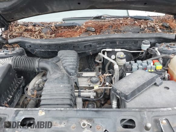 ✅ 2004 Saturn VUE • VIN: 5GZCZ23D44S842393 • Lot: 40941847. Wystawiony na IAAI z przebiegiem 153 345 mil. Bezpłatny archiwum sprzedaży aukcyjnych z USA i szczegółowy raport historii pojazdu na DreamBid. Zdjęcie 10.