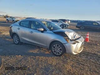 ✅ 2017 Toyota Yaris • VIN: 3MYDLBYV1HY170150 • Лот: 94686285. Опубликован ранее на Copart с пробегом 141 501 миль. Бесплатный доступ к архиву аукционных продаж из США и подробный отчёт об истории автомобиля на DreamBid. Изображение 4.