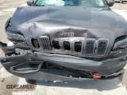 ✅ 2021 Jeep Cherokee Trailhawk • VIN: 1C4PJMBX5MD186811 • Lot: 61430985. Wystawiony na Copart z przebiegiem 108 146 mil. Bezpłatny archiwum sprzedaży aukcyjnych z USA i szczegółowy raport historii pojazdu na DreamBid. Zdjęcie 12.