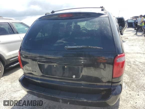 2005 Dodge Caravan SXT с VIN 2D4GP44L55R477514, выставлен на аукционе Copart как лот 76775494 с пробегом Не указан миль и На запчасти • Non repairable. История ставок и продаж доступна на DreamBid. Изображение 6.