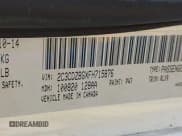 ✅ 2015 Dodge Challenger SXT Plus • VIN: 2C3CDZBGXFH715876 • Lot: 43335515. Wystawiony na IAAI z przebiegiem 134 881 mil. Bezpłatny archiwum sprzedaży aukcyjnych z USA i szczegółowy raport historii pojazdu na DreamBid. Zdjęcie 9.