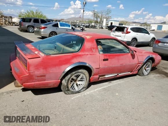 ✅ 1991 Pontiac Firebird • VIN: 1G2FS23T9ML238394 • Лот: 80368595. Опубликован ранее на Copart с пробегом 120 947 миль. Бесплатный доступ к архиву аукционных продаж из США и подробный отчёт об истории автомобиля на DreamBid. Изображение 3.