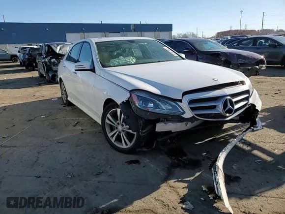 ✅ 2014 Mercedes-Benz E 350 Sport • VIN: WDDHF8JB2EA881579 • Лот: 92401545. Опубликован ранее на Copart с пробегом 153 435 миль. Бесплатный доступ к архиву аукционных продаж из США и подробный отчёт об истории автомобиля на DreamBid. Изображение 14.