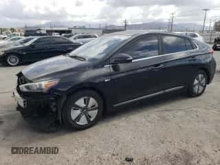 2018 Hyundai Ioniq SEL с VIN KMHC75LC2JU066163, выставлен на аукционе Copart как лот 71600014 с пробегом 144 136 миль миль и Списание • Salvage title. История ставок и продаж доступна на DreamBid. Изображение 1.