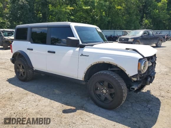 ✅ 2024 Ford Bronco Black Diamond • VIN: 1FMDE1BH4RLA71687 • Лот: 65569375. Опубликован ранее на Copart с пробегом 29 455 миль. Бесплатный доступ к архиву аукционных продаж из США и подробный отчёт об истории автомобиля на DreamBid. Изображение 4.