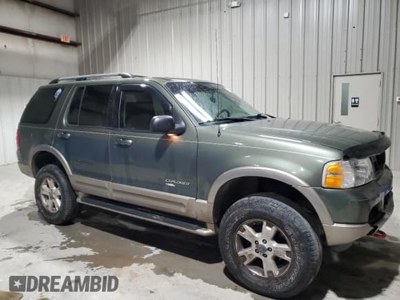 ✅ 2004 Ford Explorer Eddie Bauer • VIN: 1FMZU74W24UC32452 • Lot: 85826364. Wystawiony na Copart z przebiegiem 146 520 mil. Bezpłatny archiwum sprzedaży aukcyjnych z USA i szczegółowy raport historii pojazdu na DreamBid. Zdjęcie 4.
