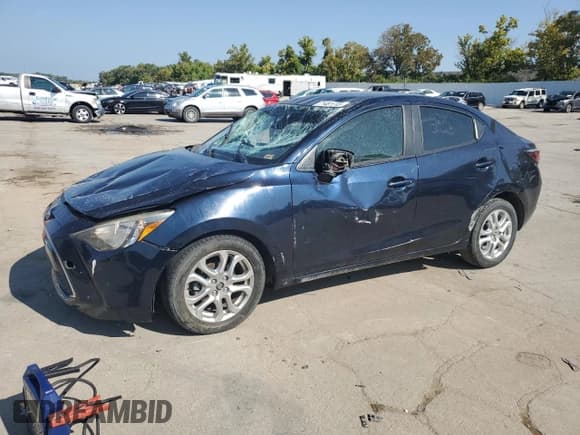 ✅ 2017 Toyota Yaris • VIN: 3MYDLBYVXHY166629 • Лот: 71481345. Опубликован ранее на Copart с пробегом 106 573 миль. Бесплатный доступ к архиву аукционных продаж из США и подробный отчёт об истории автомобиля на DreamBid. Изображение 1.