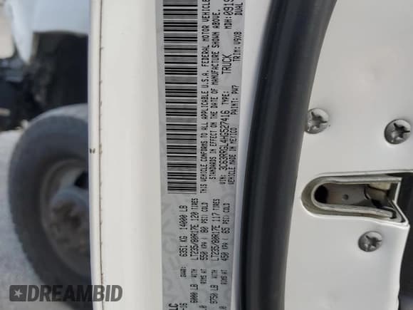 ✅ 2017 Ram 3500 Tradesman • VIN: 3C63RRGL4HG527416 • Lot: 71852055. Wystawiony na Copart z przebiegiem 92 311 mil. Bezpłatny archiwum sprzedaży aukcyjnych z USA i szczegółowy raport historii pojazdu na DreamBid. Zdjęcie 12.