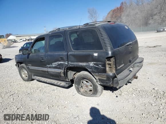 ✅ 2000 GMC Yukon SLE • VIN: 1GKEK13T3YJ107596 • Лот: 83326244. Опубликован ранее на Copart с пробегом 293 602 миль. Бесплатный доступ к архиву аукционных продаж из США и подробный отчёт об истории автомобиля на DreamBid. Изображение 2.