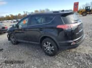 ✅ 2018 Toyota RAV4 LE • VIN: 2T3ZFREV6JW510896 • Lot: 90651945. Wystawiony na Copart z przebiegiem Nie podano. Bezpłatny archiwum sprzedaży aukcyjnych z USA i szczegółowy raport historii pojazdu na DreamBid. Zdjęcie 2.