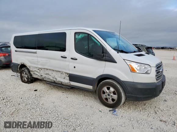 ✅ 2018 Ford Transit Passenger XL • VIN: 1FBZX2YG6JKA37922 • Lot: 92803165. Listed on Copart with 126,005 mi. Free auction sales archive from the USA and detailed vehicle history report at DreamBid. Image 4.