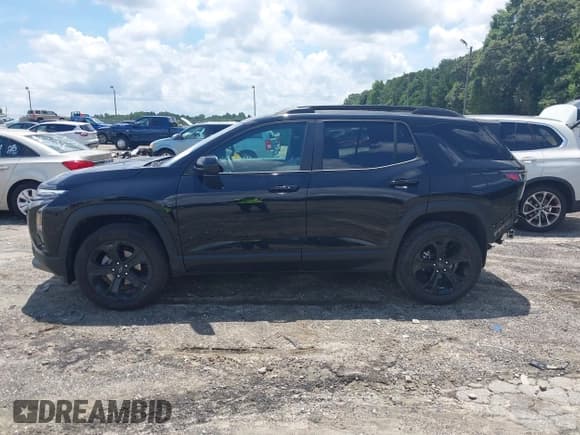 ✅ 2025 Chevrolet Equinox FWD LT • VIN: 3GNAXHEG9SL257370 • Lot: 42747235. Wystawiony na IAAI z przebiegiem 2 511 mil. Bezpłatny archiwum sprzedaży aukcyjnych z USA i szczegółowy raport historii pojazdu na DreamBid. Zdjęcie 15.