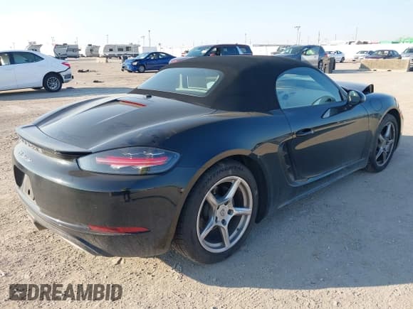 ✅ 2017 Porsche 718 Boxster • VIN: WP0CA2A83HS221103 • Lot: 43182333. Listed on IAAI with 58,601 mi. Free auction sales archive from the USA and detailed vehicle history report at DreamBid. Image 4.