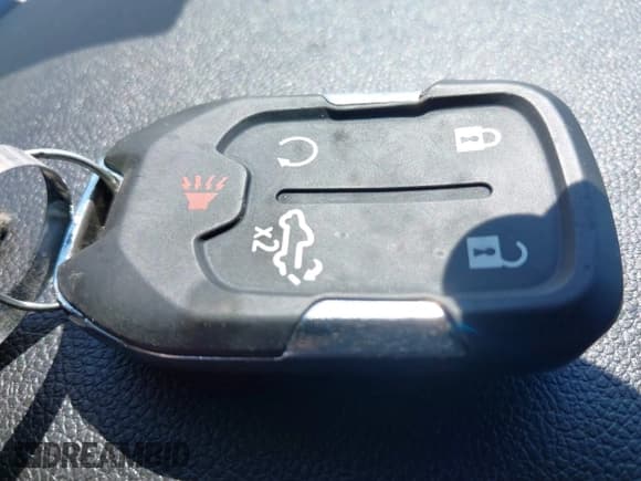 ✅ 2019 Chevrolet Silverado 1500 LT Trail Boss • VIN: 1GCPYFED0KZ349292 • Lot: 42694395. Wystawiony na IAAI z przebiegiem 118 377 mil. Bezpłatny archiwum sprzedaży aukcyjnych z USA i szczegółowy raport historii pojazdu na DreamBid. Zdjęcie 11.