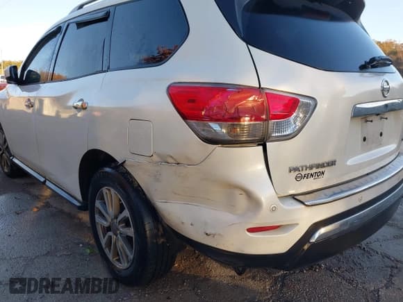 ✅ 2016 Nissan Pathfinder SL • VIN: 5N1AR2MN9GC622502 • Лот: 43683617. Опубликован ранее на IAAI с пробегом 172 929 миль. Бесплатный доступ к архиву аукционных продаж из США и подробный отчёт об истории автомобиля на DreamBid. Изображение 6.