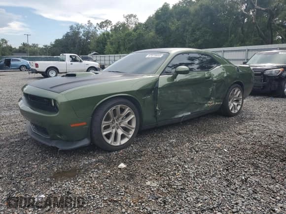 ✅ 2020 Dodge Challenger R/T 50th Anniversary • VIN: 2C3CDZBT0LH190934 • Lot: 67070855. Wystawiony na Copart z przebiegiem 70 206 mil. Bezpłatny archiwum sprzedaży aukcyjnych z USA i szczegółowy raport historii pojazdu na DreamBid. Zdjęcie 1.
