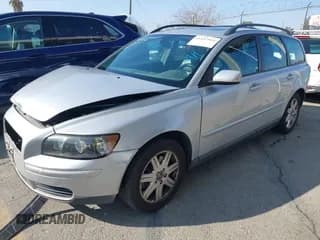 ✅ 2006 Volvo V50 2.4L • VIN: YV1MW390362163463 • Лот: 41437912. Опубликован ранее на IAAI с пробегом 121 092 миль. Бесплатный доступ к архиву аукционных продаж из США и подробный отчёт об истории автомобиля на DreamBid. Изображение 2.