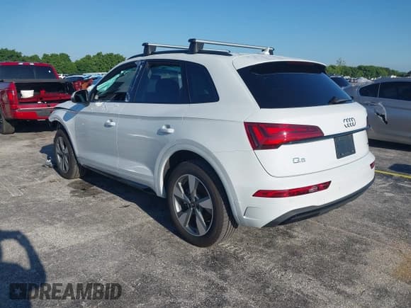 ✅ 2025 Audi Q5 Premium Plus • VIN: WA1BBAFY4S2026494 • Lot: 43227329. Listed on IAAI with Not provided. Free auction sales archive from the USA and detailed vehicle history report at DreamBid. Image 3.