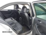 ✅ 2013 Volkswagen Jetta SE • VIN: 3VWDP7AJ0DM397660 • Лот: 43442157. Опубликован ранее на IAAI с пробегом 171 585 миль. Бесплатный доступ к архиву аукционных продаж из США и подробный отчёт об истории автомобиля на DreamBid. Изображение 8.